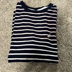 Women’s nautica shirt